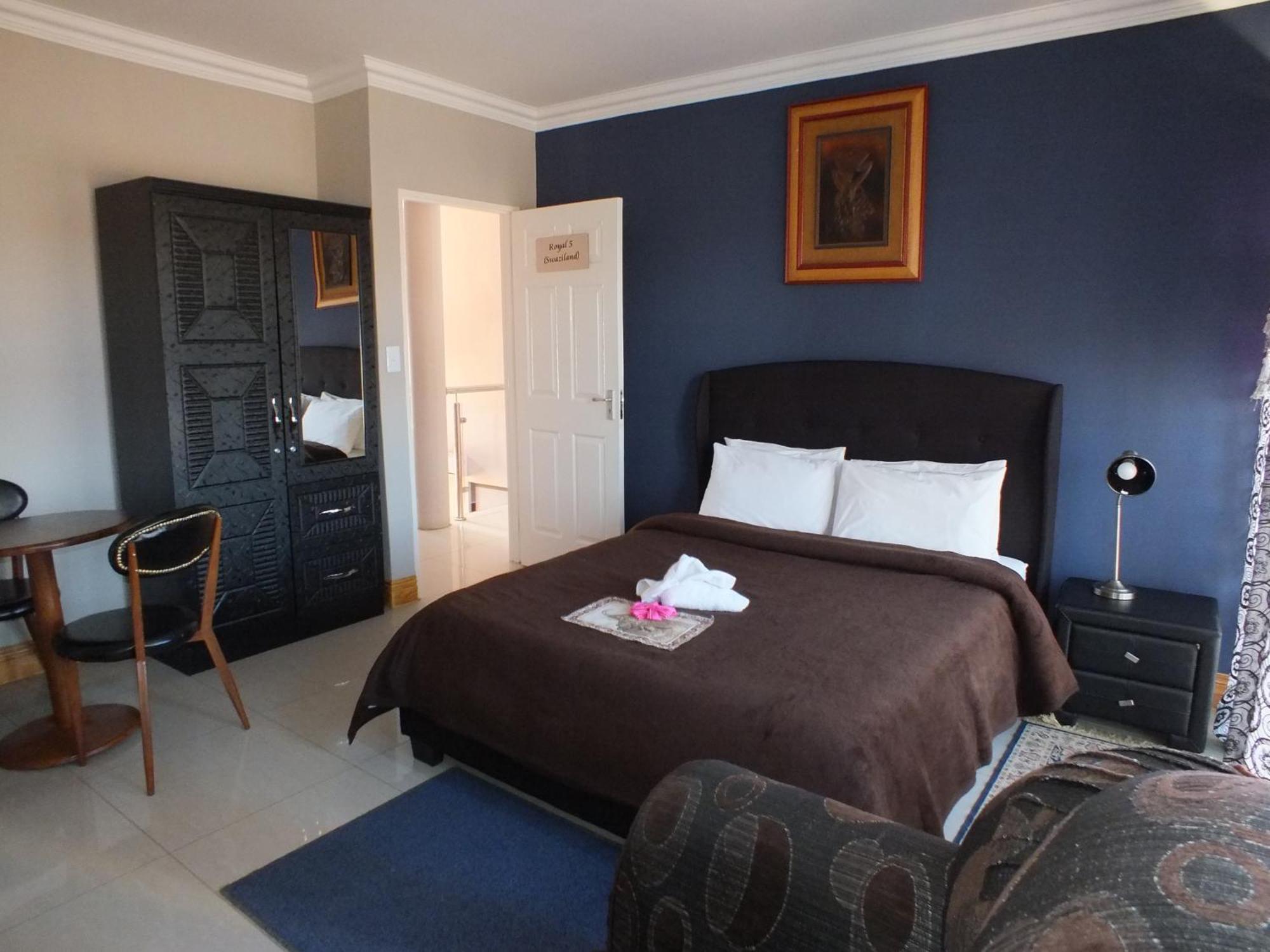Royal Castle Guest House Windhoek Ruang foto